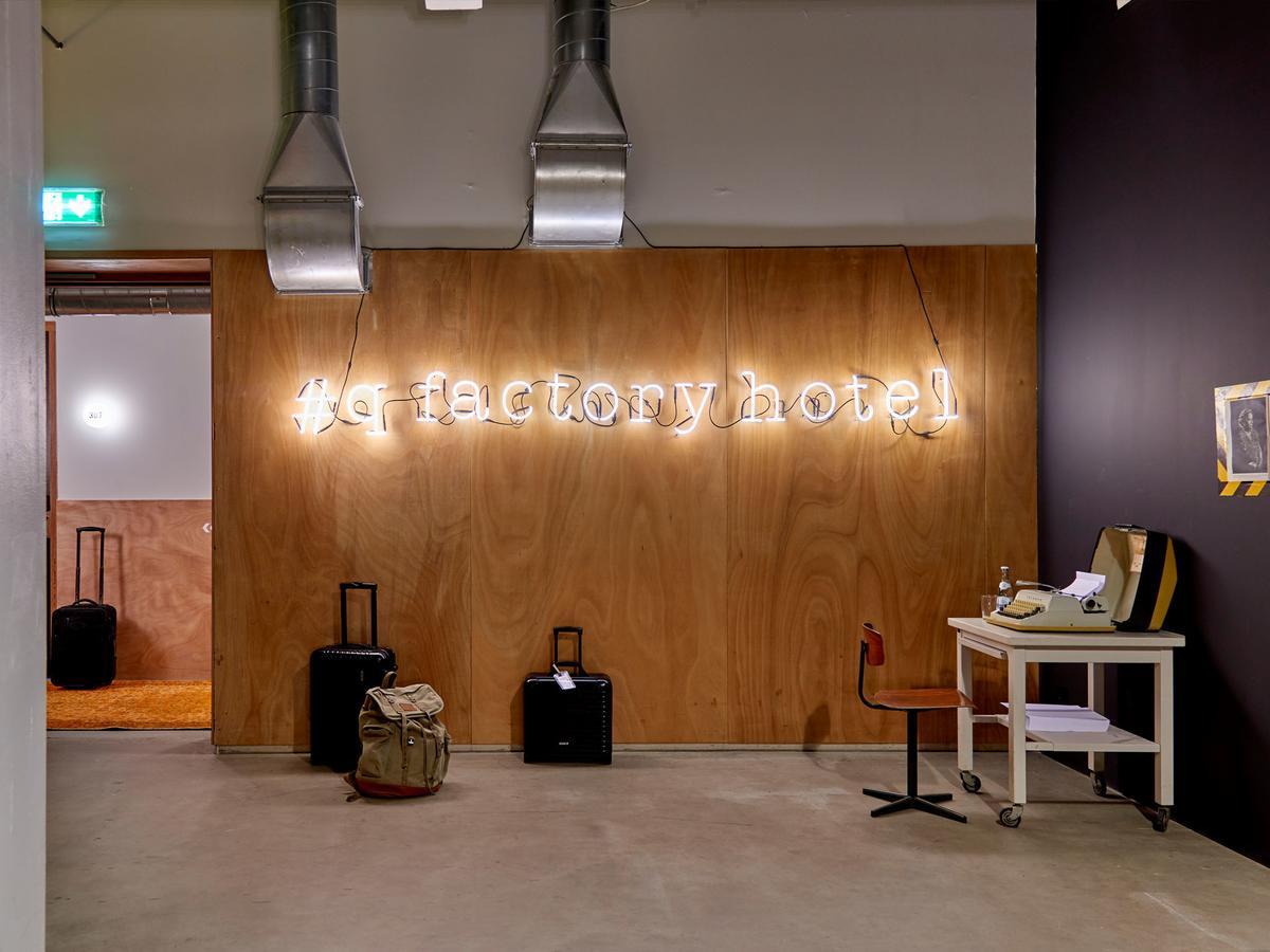 Q-Factory Hotel Amsterdam Ngoại thất bức ảnh