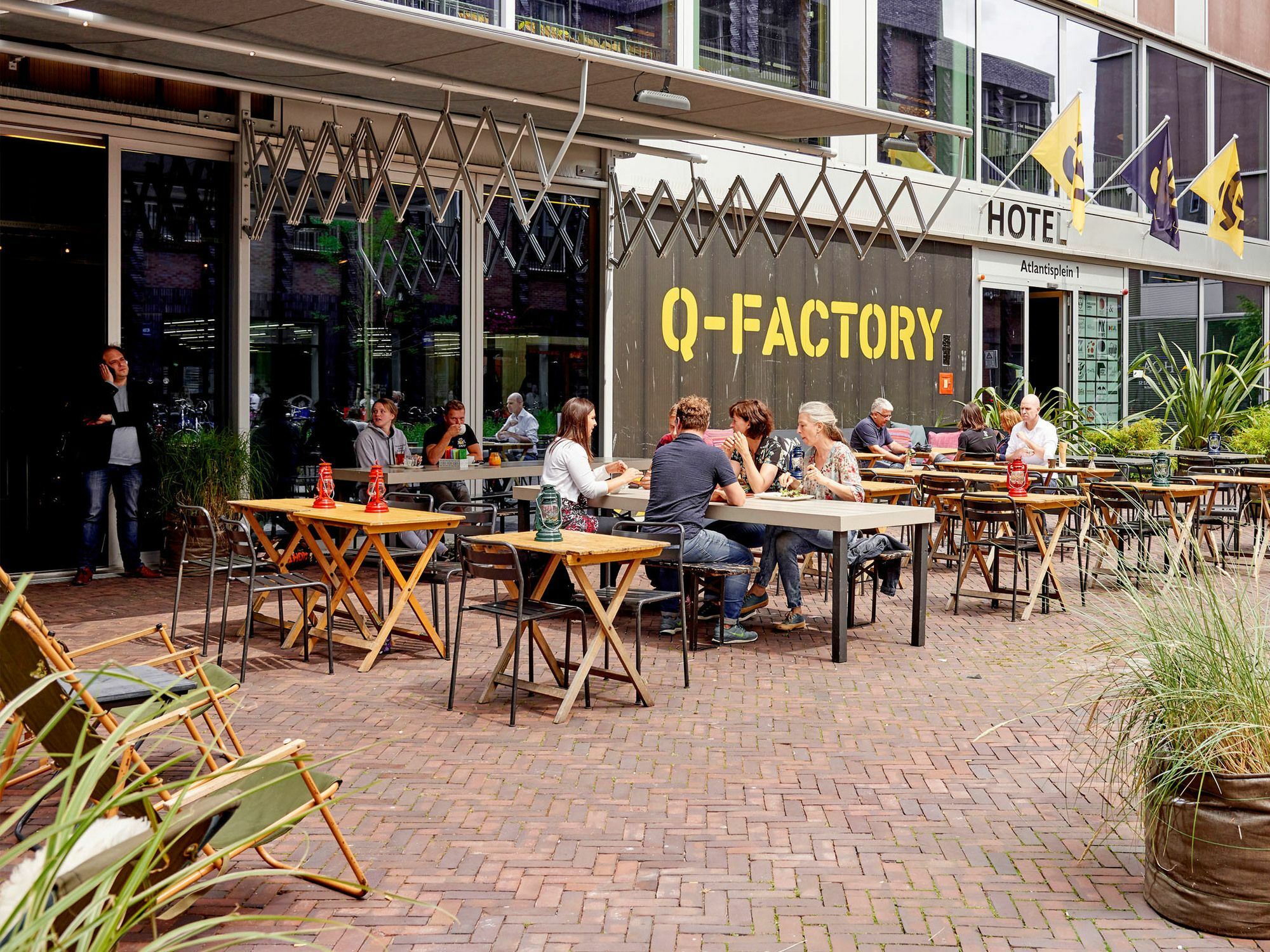 Q-Factory Hotel Amsterdam Ngoại thất bức ảnh